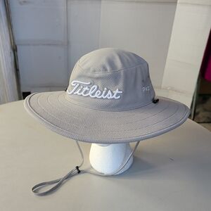 Titleist FJ Prov1 Aussie Golf Tour Gray Bucket Hat Cap Sun Protector Lightweight